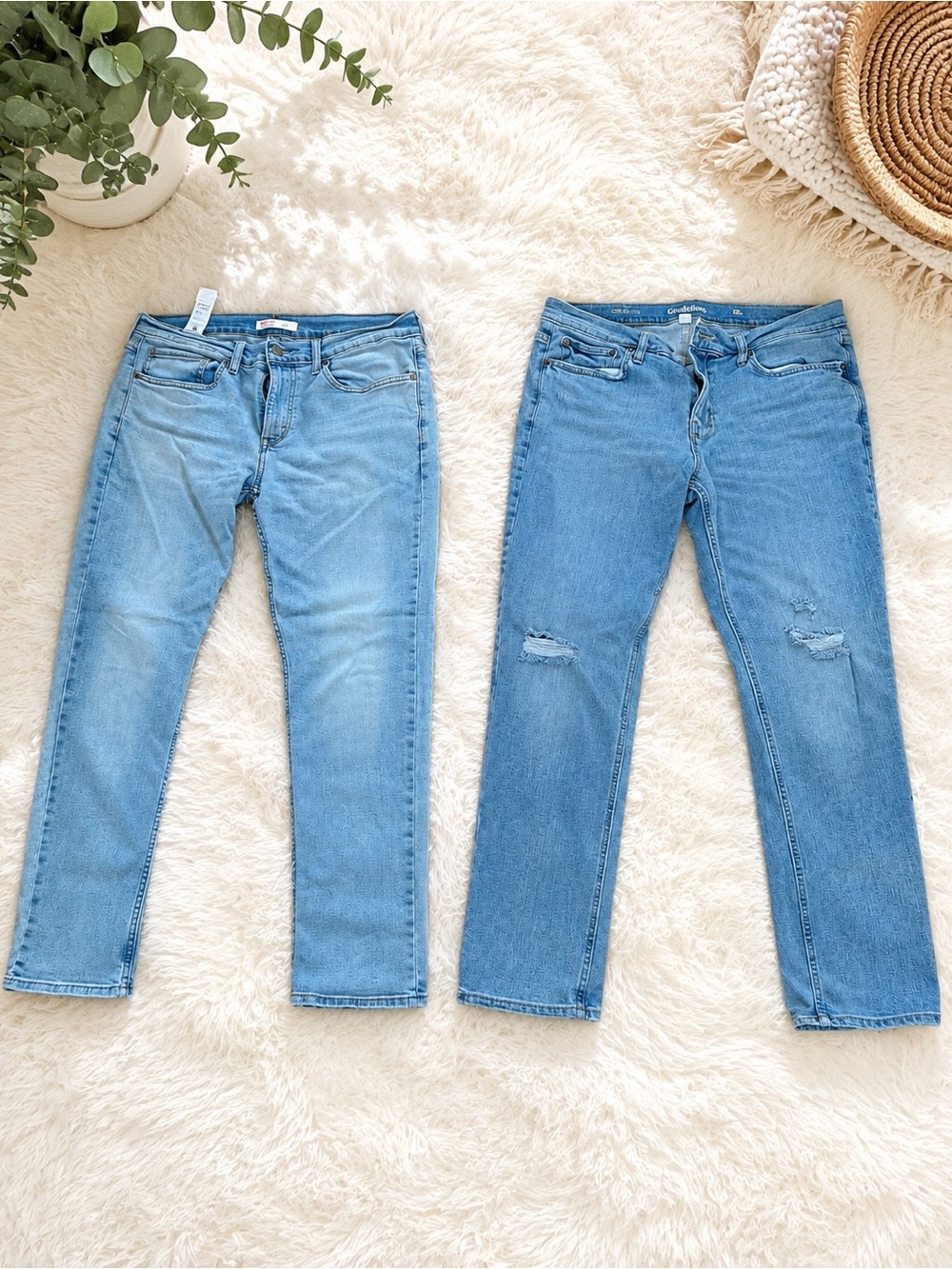 New Men Pair of TWO Signature by Levi Strauss Jeans/Good fellow & Co- Pair
